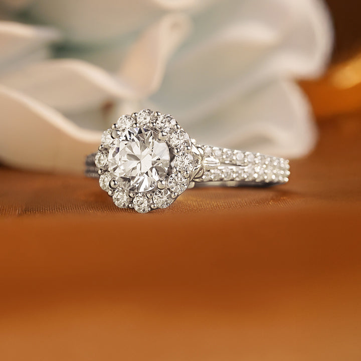 Halo Diamond Engagement Rings Mobile Banner