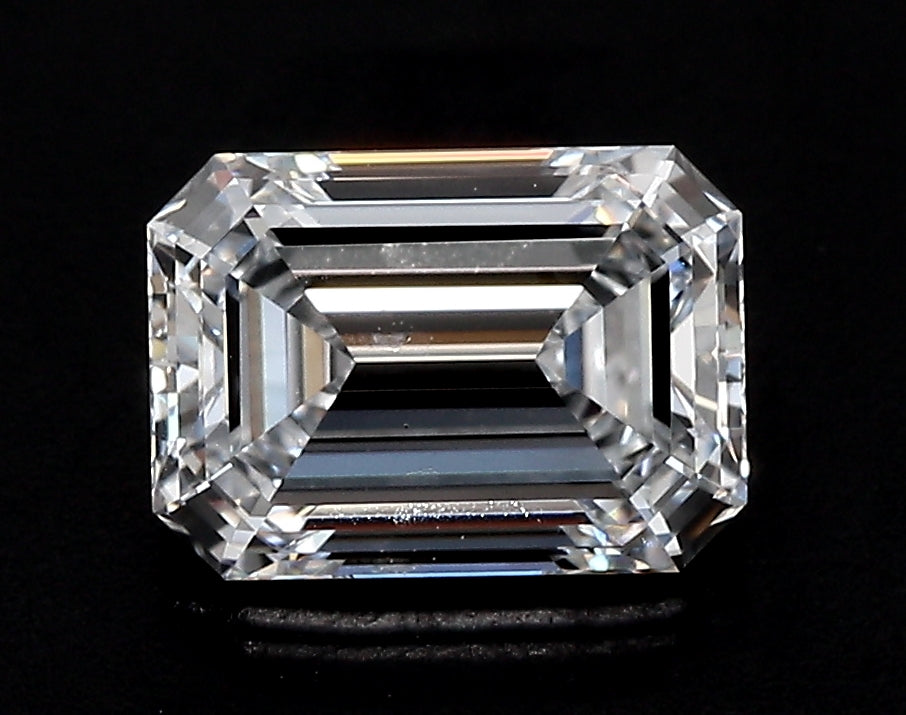 2.5 Carat Emerald Lab Diamond