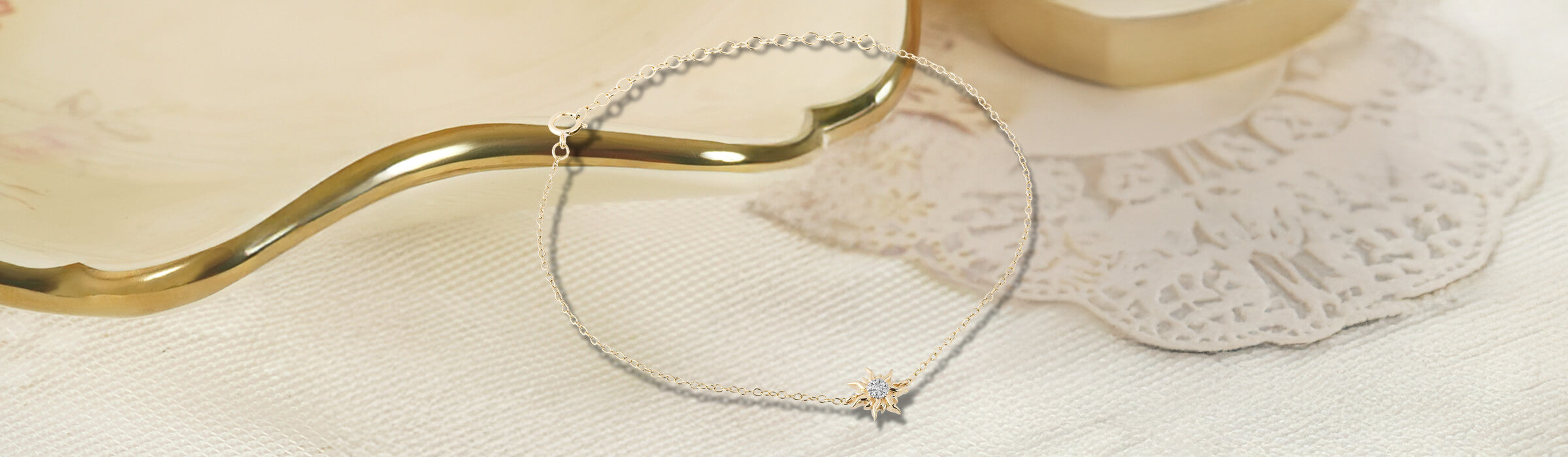 Yellow Gold Bracelets Desktop Banner