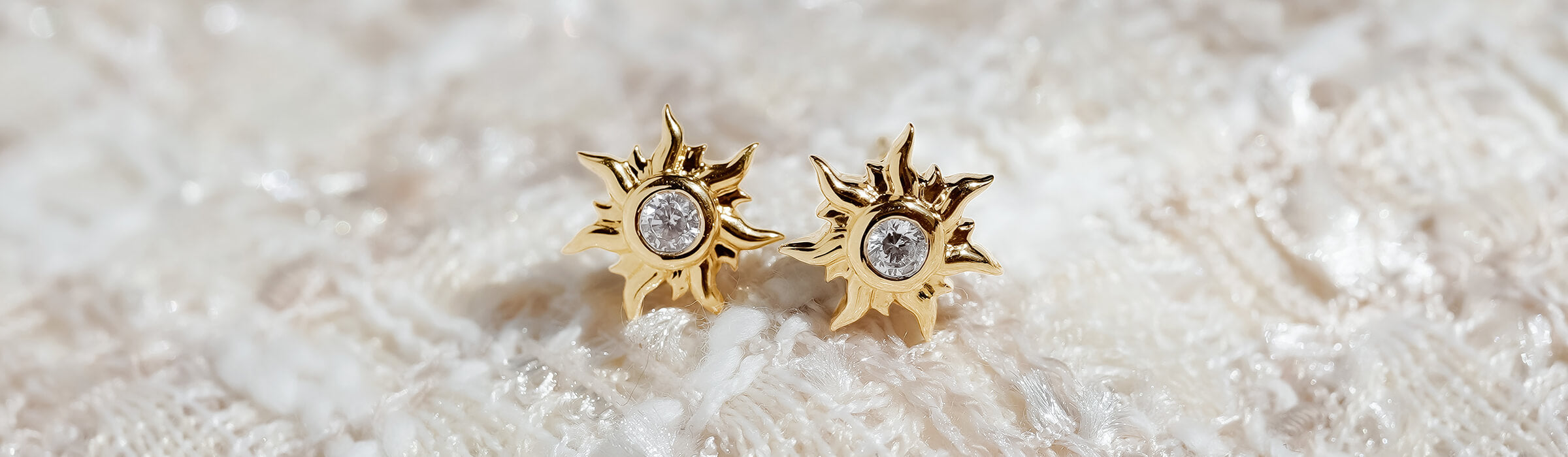 Yellow Gold Diamond Earrings Desktop Banner