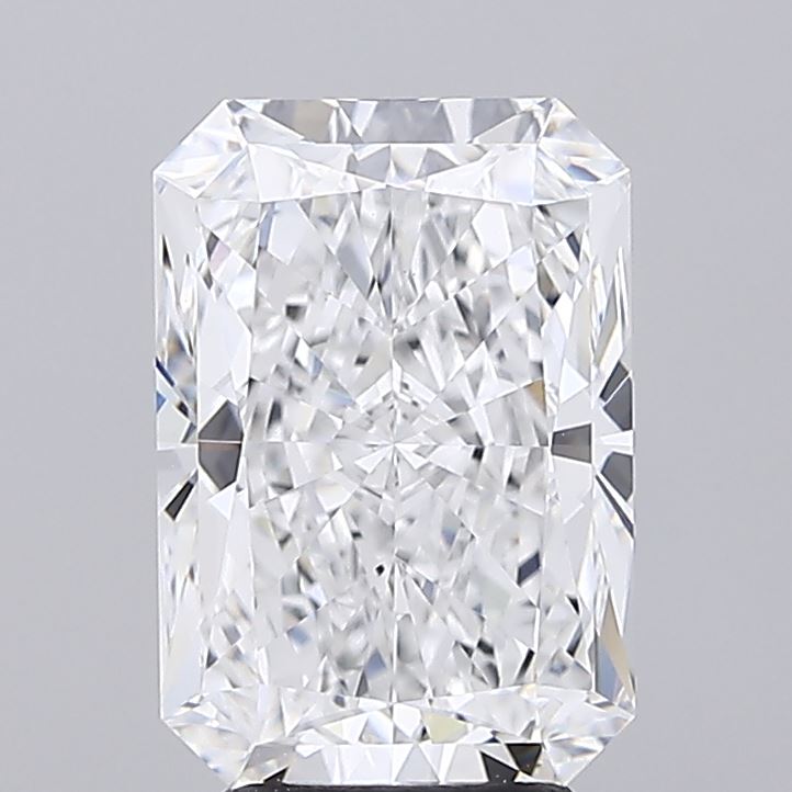 3.1 Carat Radiant Lab Diamond