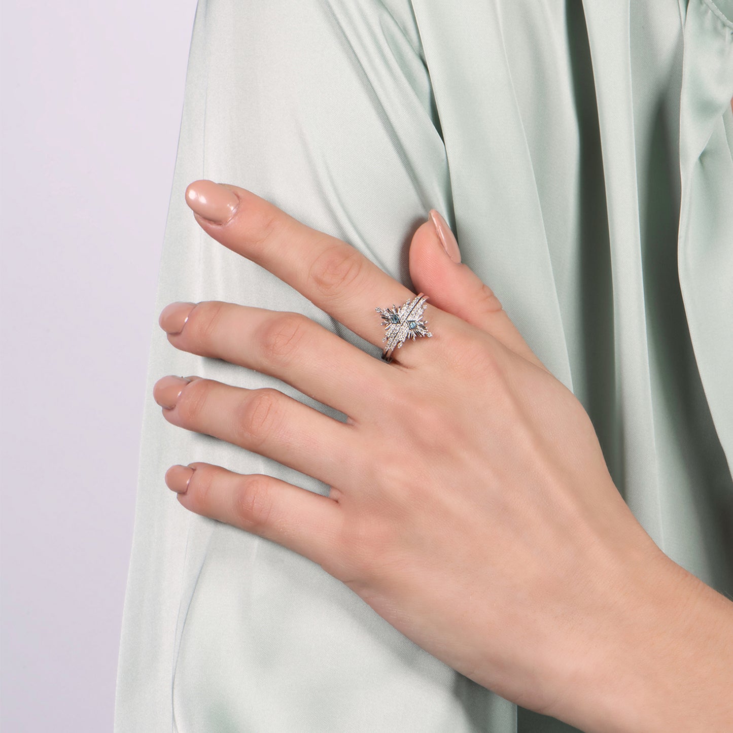 Enchanted Disney Fine Jewelry Sterling Silver with 1/4 CTTW Diamond and Swiss Blue Topaz Frozen 2 Elsa Snowflake Ring