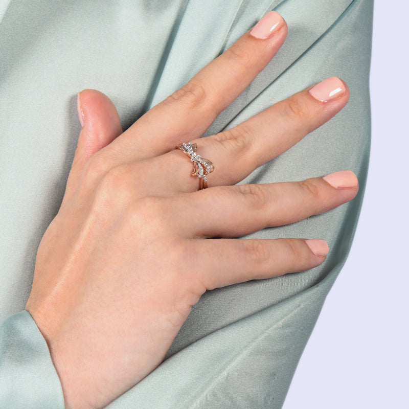 enchanted_disney-snow-white_bow_ring_1/10CTTW_3