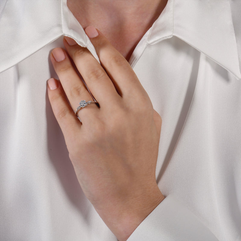 enchanted_disney-cinderella_carriage_engagement_ring_1/4CTTW_2